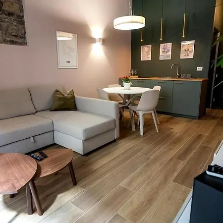 Del 1400 In Centro Storico Apartamento